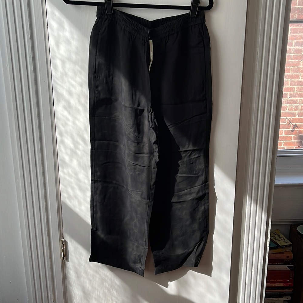 JCrew black cropped Cupro travel pants
